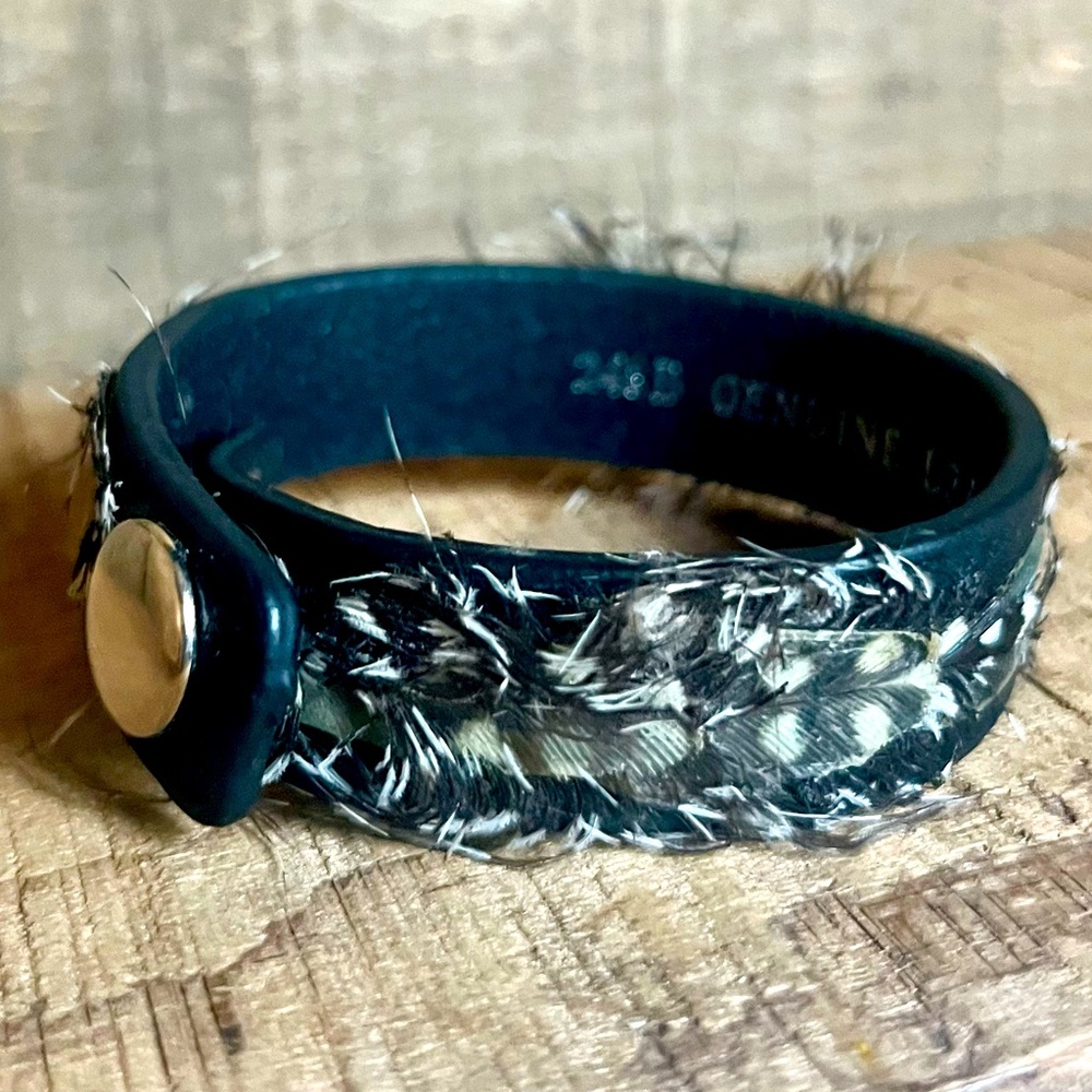 Genuine Leather black two Snap Bracelet with Feathers 7 - 8 inch